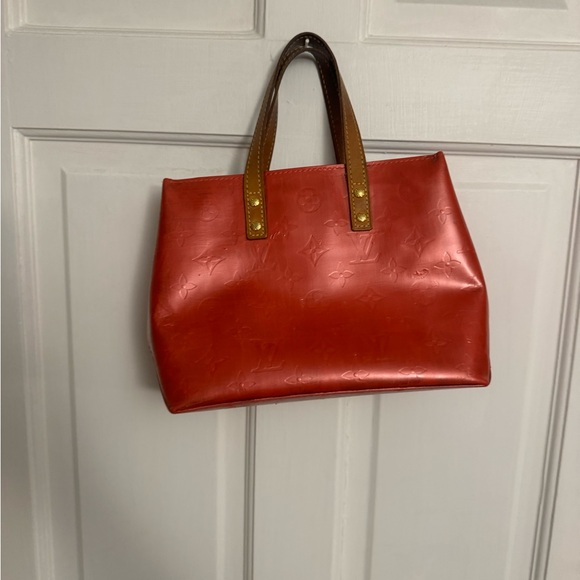 Louis Vuitton Reade PM Red Patent Leather - Picture 2 of 2